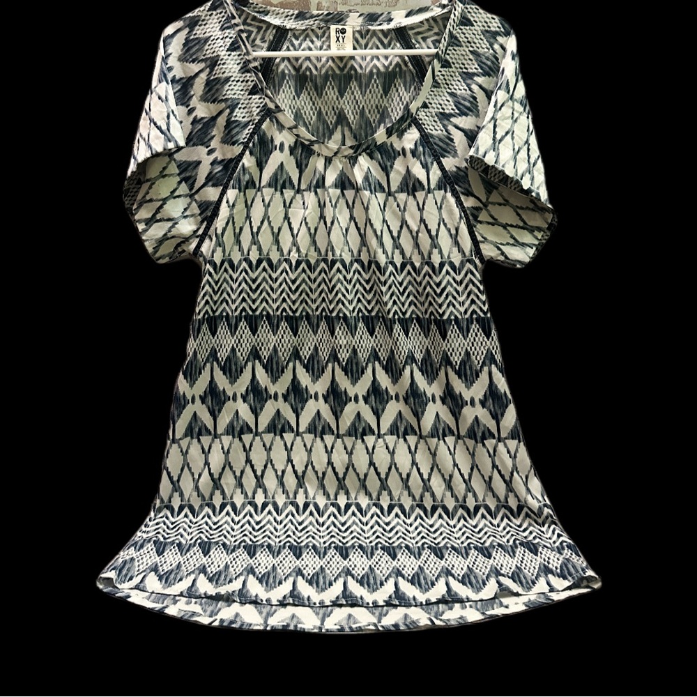 Roxy Black and White Geometric Short Sleeve Top